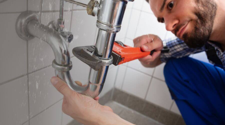 Expert burst pipe repair services in Delano, TN